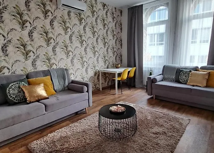 Pina Colada In The Party District Appartement